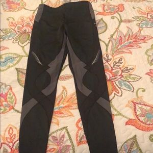 CW-X compression tights